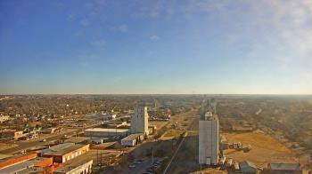 Weather camera view of Garden City Coop Inc - city center.