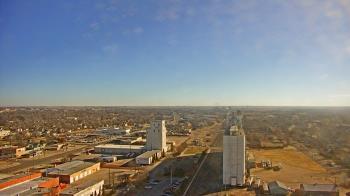 Weather camera view of Garden City Coop Inc - city center.