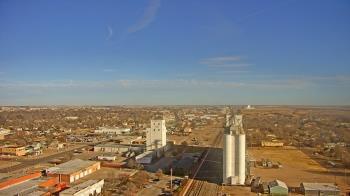 Weather camera view of Garden City Coop Inc - city center.