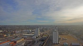 Weather camera view of Garden City Coop Inc - city center.