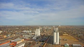 Weather camera view of Garden City Coop Inc - city center.