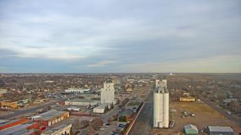 Weather camera view of Garden City Coop Inc - city center.