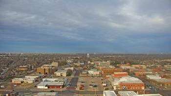 Weather camera view of Garden City Coop Inc - city center.