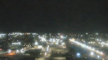 Weather camera view of Garden City Coop Inc - city center.