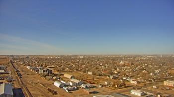 Weather camera view of Garden City Coop Inc - city center.