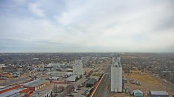 Weather camera view of Garden City Coop Inc - city center.