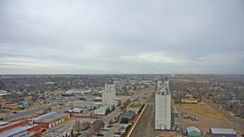 Weather camera view of Garden City Coop Inc - city center.