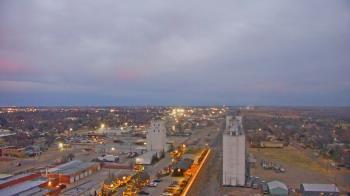 Weather camera view of Garden City Coop Inc - city center.
