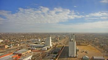 Weather camera view of Garden City Coop Inc - city center.