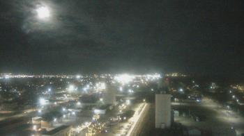 Weather camera view of Garden City Coop Inc - city center.