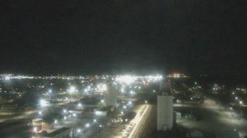 Weather camera view of Garden City Coop Inc - city center.