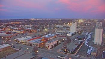 Weather camera view of Garden City Coop Inc - city center.
