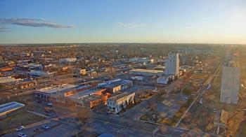 Weather camera view of Garden City Coop Inc - city center.