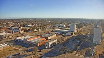 Weather camera view of Garden City Coop Inc - city center.