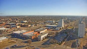 Weather camera view of Garden City Coop Inc - city center.