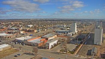 Weather camera view of Garden City Coop Inc - city center.