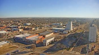 Weather camera view of Garden City Coop Inc - city center.