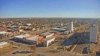 Weather camera view of Garden City Coop Inc - city center.
