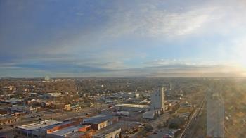 Weather camera view of Garden City Coop Inc - city center.