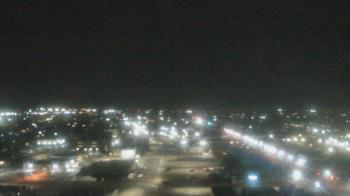 Weather camera view of Garden City Coop Inc - city center.
