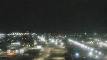 Weather camera view of Garden City Coop Inc - city center.