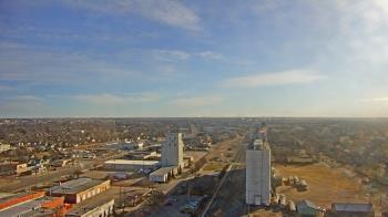 Weather camera view of Garden City Coop Inc - city center.