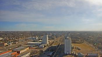Weather camera view of Garden City Coop Inc - city center.