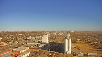 Weather camera view of Garden City Coop Inc - city center.