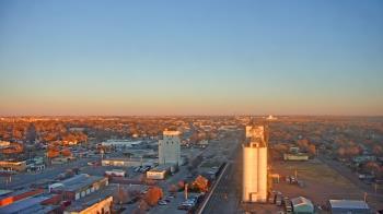 Weather camera view of Garden City Coop Inc - city center.