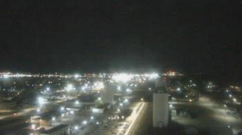 Weather camera view of Garden City Coop Inc - city center.