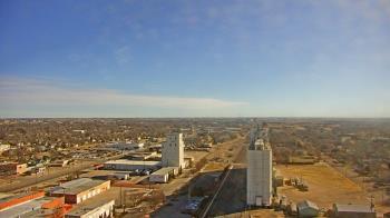 Weather camera view of Garden City Coop Inc - city center.