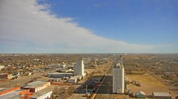 Weather camera view of Garden City Coop Inc - city center.