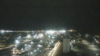 Weather camera view of Garden City Coop Inc - city center.