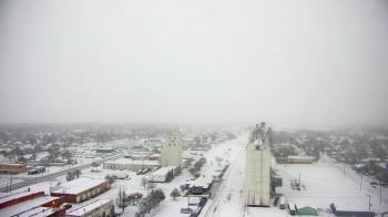 Weather camera view of Garden City Coop Inc - city center.