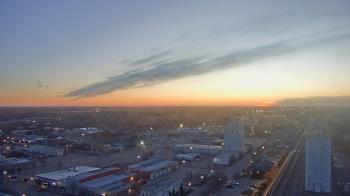 Weather camera view of Garden City Coop Inc - city center.