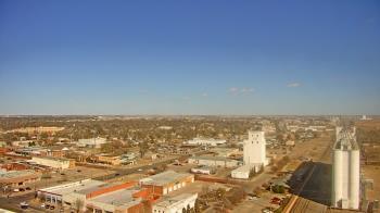 Weather camera view of Garden City Coop Inc - city center.