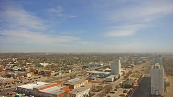 Weather camera view of Garden City Coop Inc - city center.