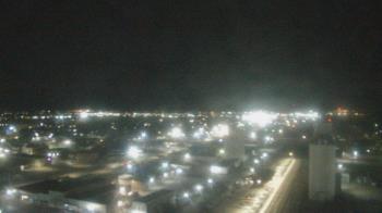 Weather camera view of Garden City Coop Inc - city center.