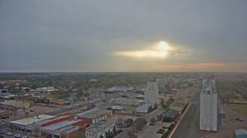Weather camera view of Garden City Coop Inc - city center.