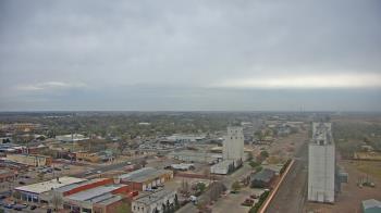 Weather camera view of Garden City Coop Inc - city center.