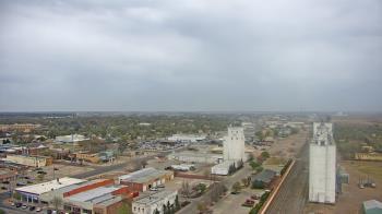 Weather camera view of Garden City Coop Inc - city center.