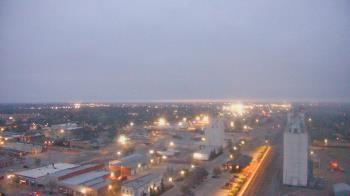 Weather camera view of Garden City Coop Inc - city center.