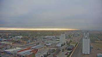 Weather camera view of Garden City Coop Inc - city center.