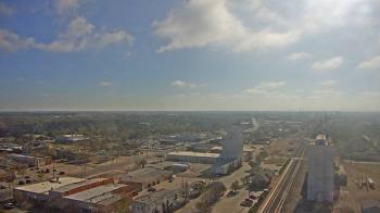 Weather camera view of Garden City Coop Inc - city center.