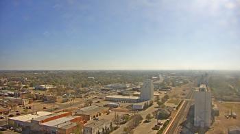 Weather camera view of Garden City Coop Inc - city center.