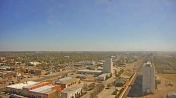 Weather camera view of Garden City Coop Inc - city center.