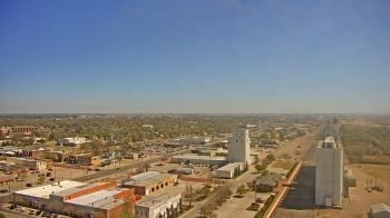 Weather camera view of Garden City Coop Inc - city center.