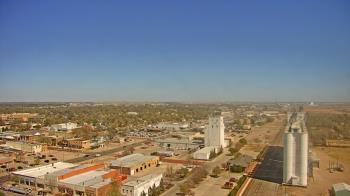 Weather camera view of Garden City Coop Inc - city center.