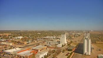 Weather camera view of Garden City Coop Inc - city center.