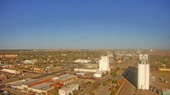 Weather camera view of Garden City Coop Inc - city center.